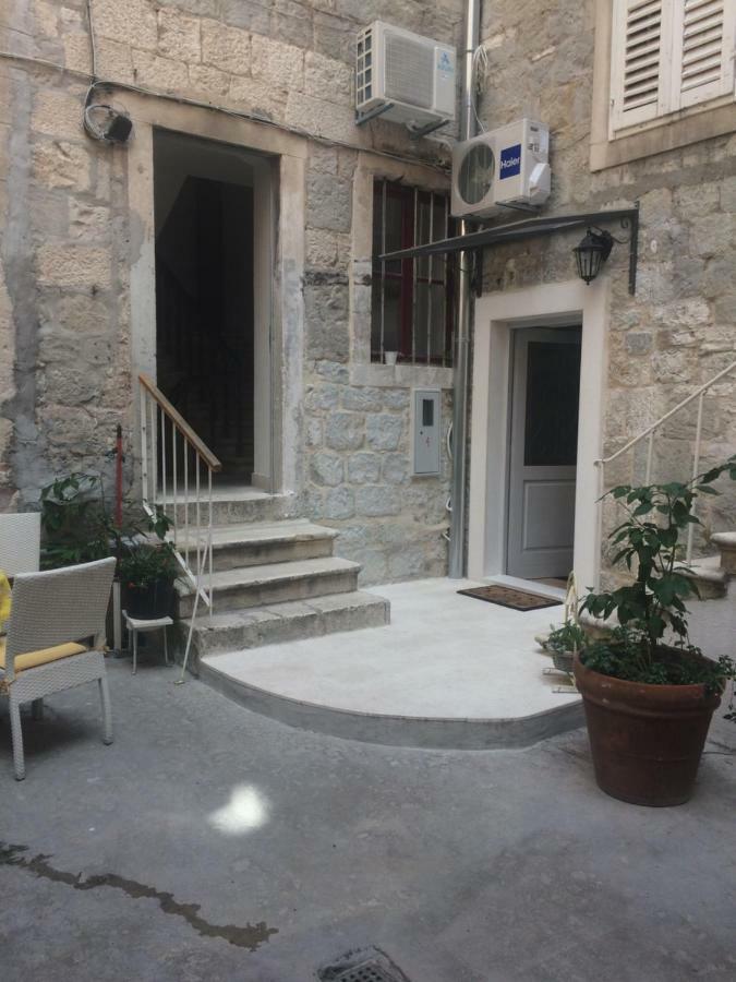Studio Apartman Ana Сплит Экстерьер фото