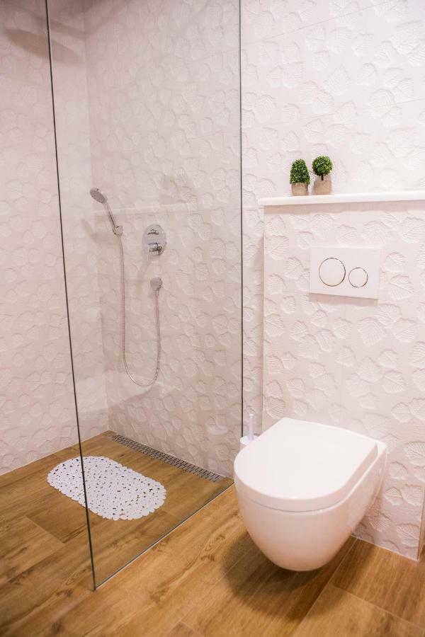 Studio Apartman Ana Сплит Экстерьер фото